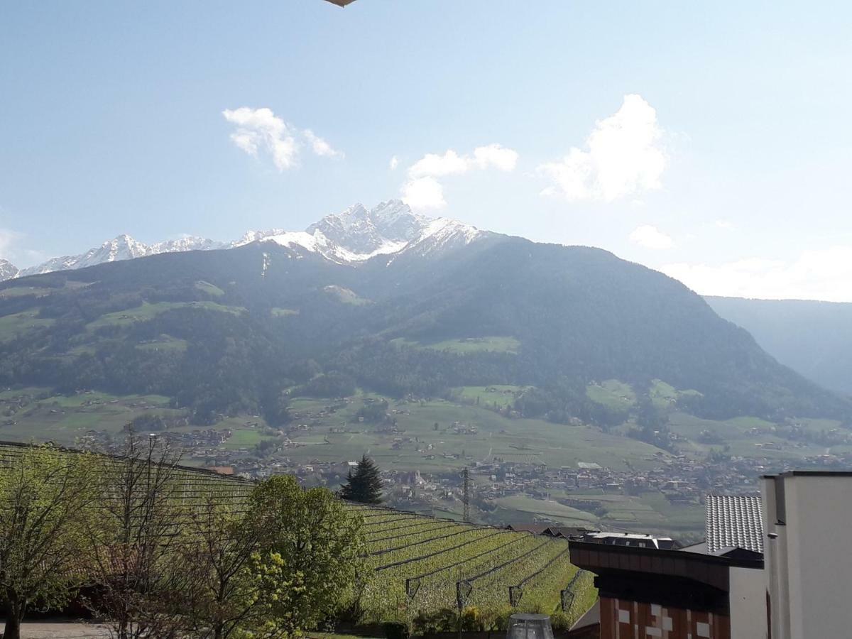 Hotel Zum Tiroler Adler Bagian luar foto